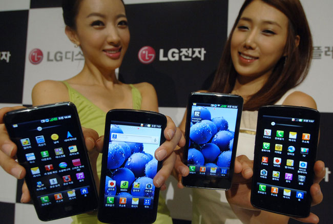 LG объявила план обновления своих смартфонов до Android 4